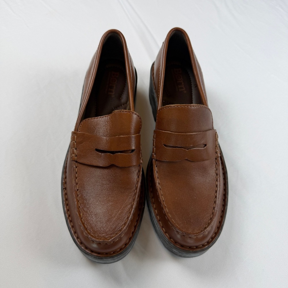 Born Women Brown Leather Penny Loafers Lug Sole Slip On Flats BR0041708 Size 7M